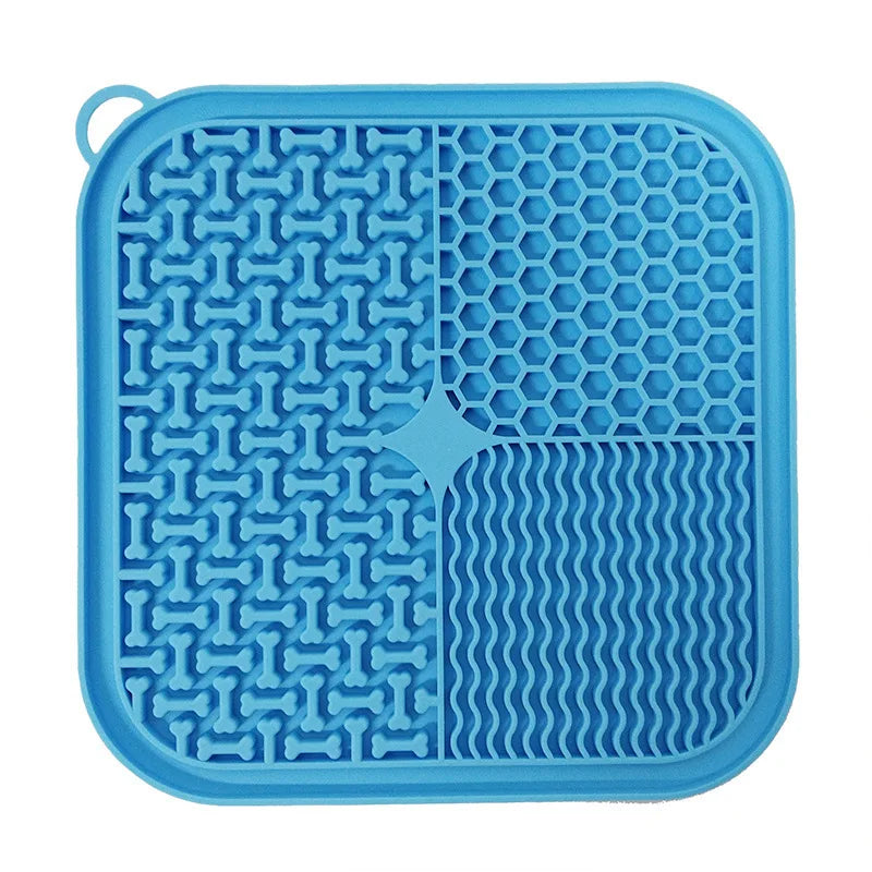 Wholesale Silicone Slow Feeder Dog Lick Mat With Spoon