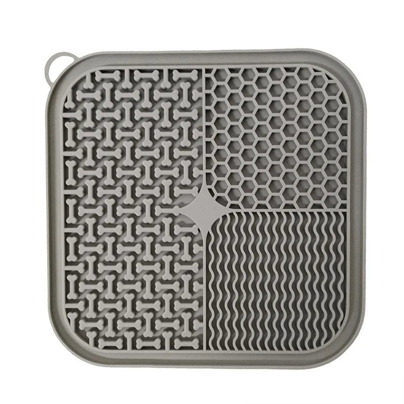 Wholesale Silicone Slow Feeder Dog Lick Mat With Spoon